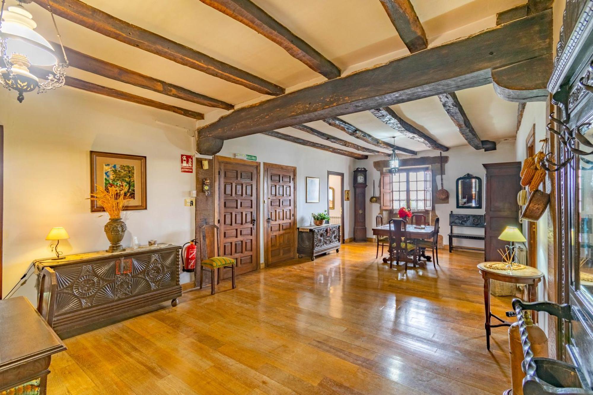 Casa Rural Arotzenia, Hogar Rustico En Pleno Valle De La Ulzama Lizaso Exteriér fotografie