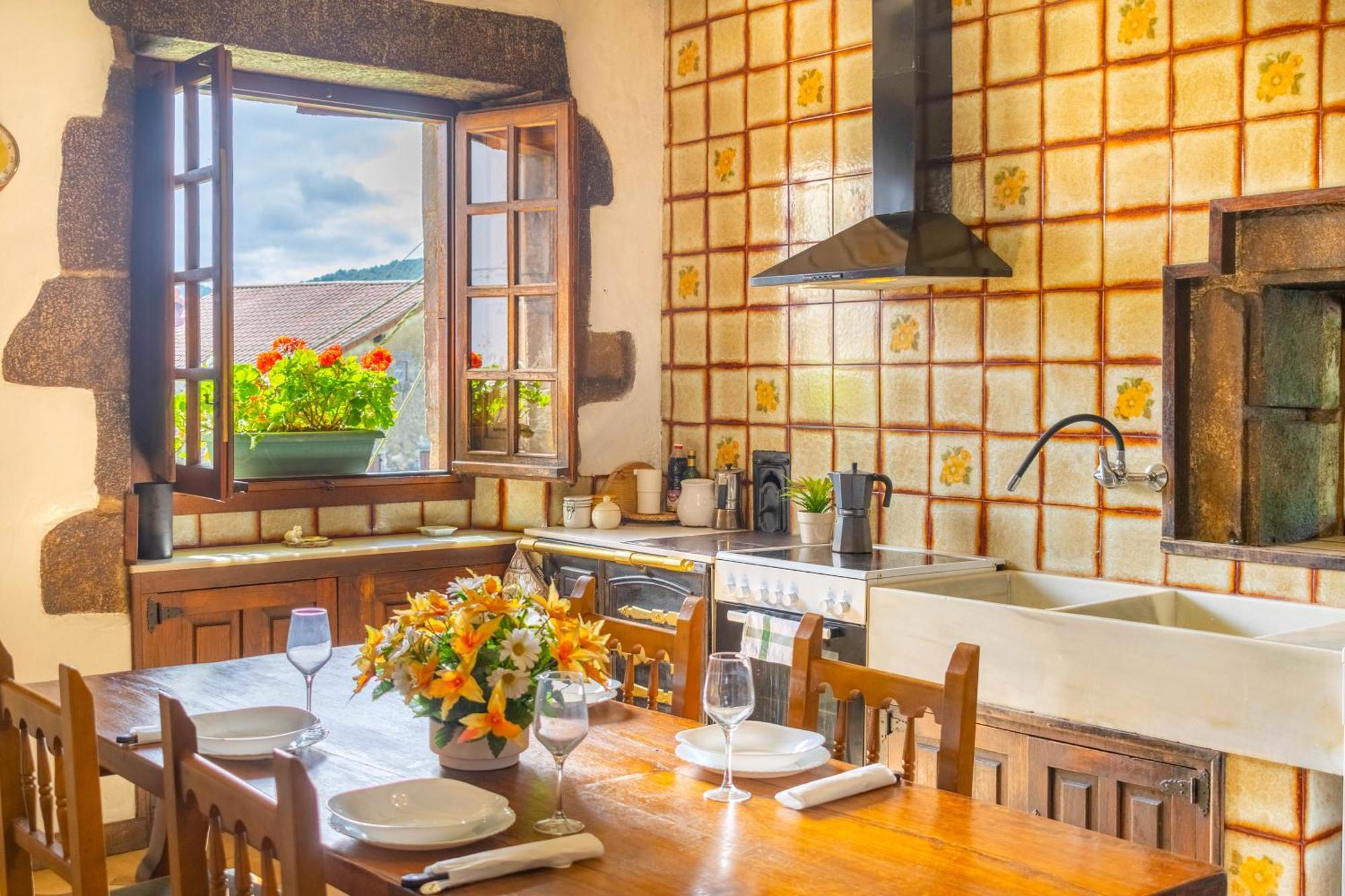 Casa Rural Arotzenia, Hogar Rustico En Pleno Valle De La Ulzama Lizaso Exteriér fotografie