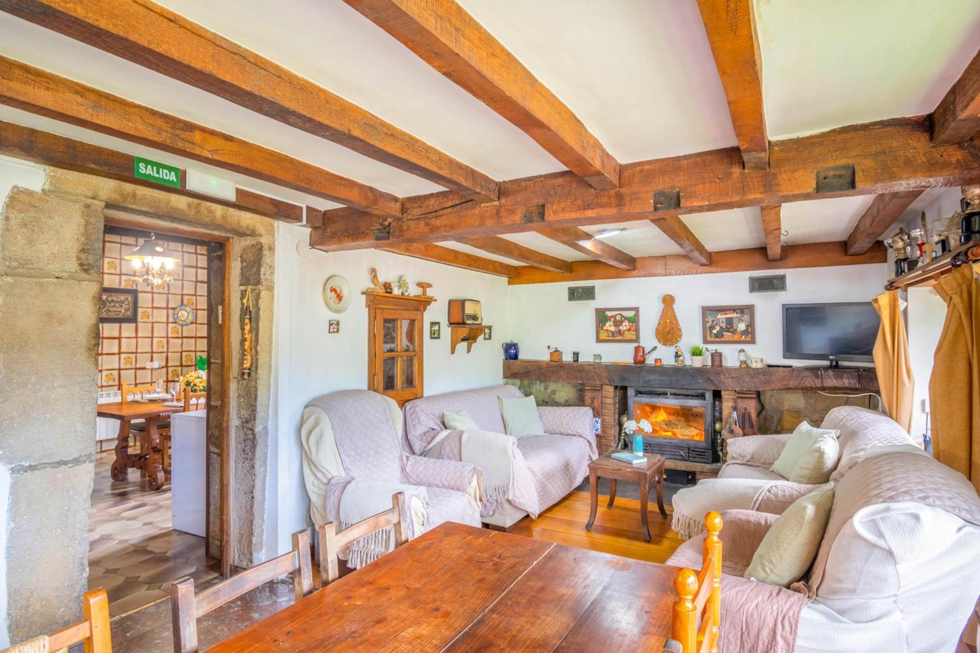 Casa Rural Arotzenia, Hogar Rustico En Pleno Valle De La Ulzama Lizaso Exteriér fotografie