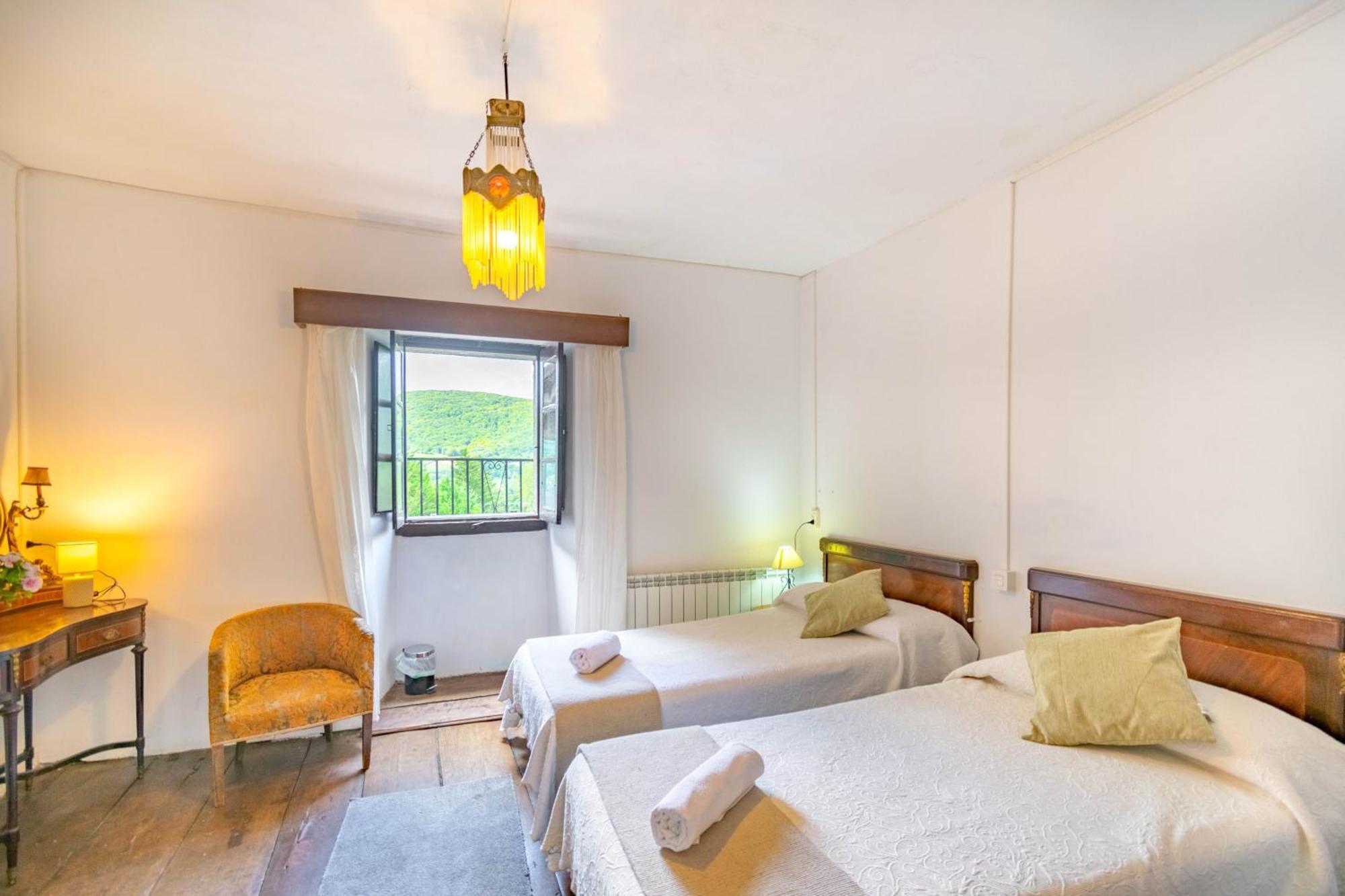 Casa Rural Arotzenia, Hogar Rustico En Pleno Valle De La Ulzama Lizaso Exteriér fotografie