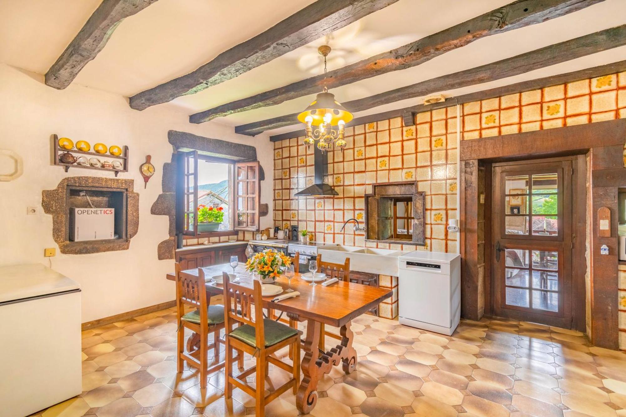 Casa Rural Arotzenia, Hogar Rustico En Pleno Valle De La Ulzama Lizaso Exteriér fotografie